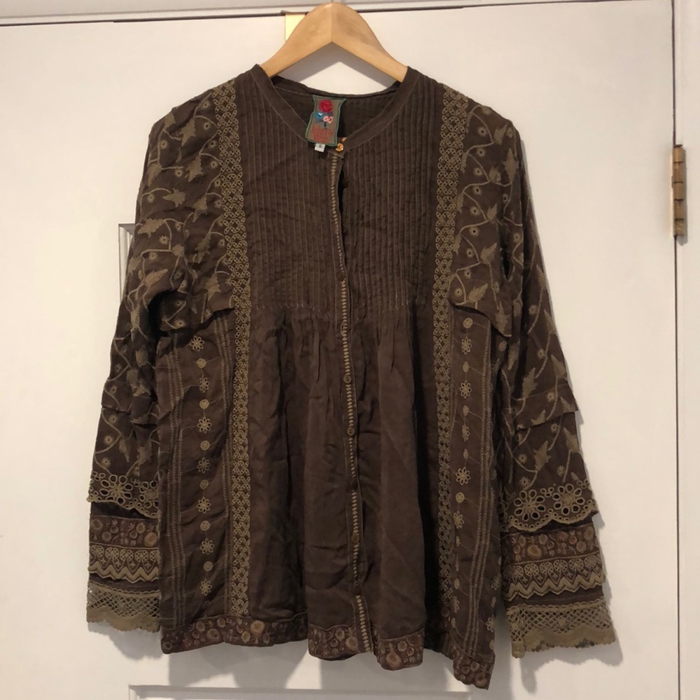 Johnny Was Brown Rayon Top Shirt small. Excellent condition